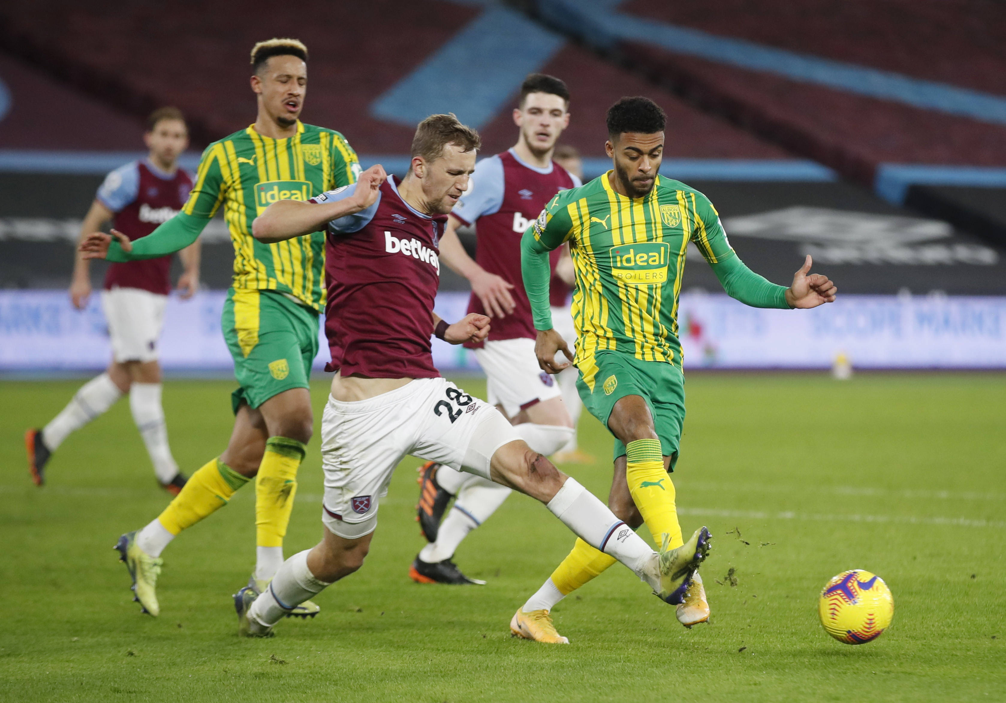 胜利背后的 胜利背后的